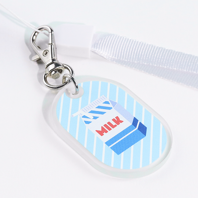 アクリルキーホルダー制作見本-イラストマットアクキーの使用シーン